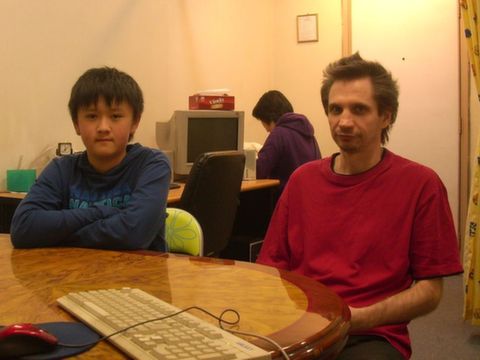 primary school student in one-to-one English conversation course