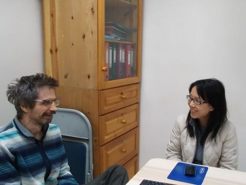 學習並提升你的英文講話，聆聽，文法及發音